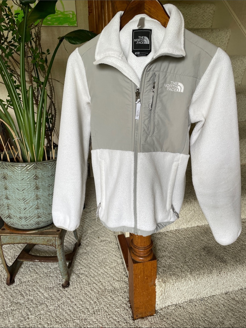 The North Face Retro Denali White and Light Gray Zip Fleece Jacket